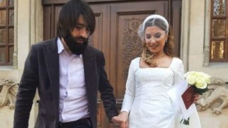 Elşad Xosenin evləndiyi xanım GÖRÜN KİM İMİŞ - VİDEO