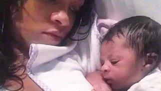 Rihannanın yeni doğulan oğlu ilə FOTOLARI YAYILDI