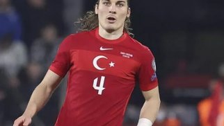 Türk futbolçu 