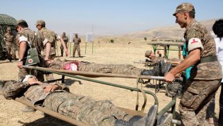 Ordumuzun cavabı: erməni silahlı yaralandı