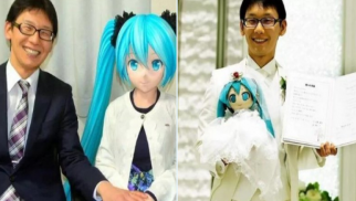 Məmur virtual “anime” kuklası ilə evləndi