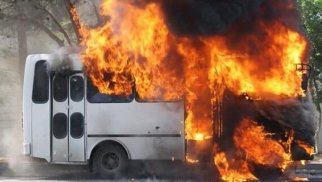 Dərbənddən Moskvaya gedən avtobus yandı