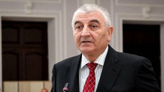 
Məzahir Pənahovu o əvəz edəcək