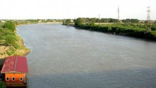 
13 gün əvvəl Kürdə batan şəxsin meyiti sudan çıxarıldı