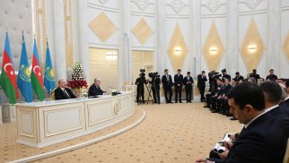 
Azərbaycan və Qazaxıstan prezidentləri mətbuata bəyanatlarla çıxış ediblər