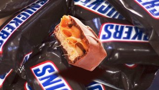 "Snickers"in içindən qurd çıxdı - RƏSMİ REAKSİYA