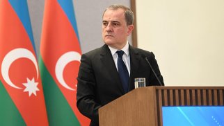 
Ceyhun Bayramov Omana getdi