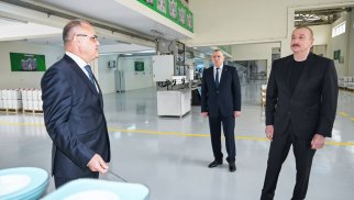 Prezident Sabirabadda aqrokimyəvi vasitələrin istehsalı müəssisəsinin fəaliyyəti ilə tanış oldu - FOTOLAR