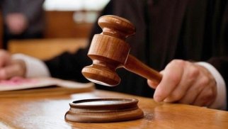 
Bakıda kişi həyat yoldaşını parkda qətlə yetirib - MƏHKƏMƏ