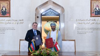 
Azərbaycanla Oman bu şəxslər üçün vizanı ləğv etdi
