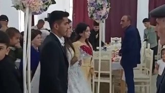 17 yaşlı Əfsanənin toyundan görüntülər - VİDEO