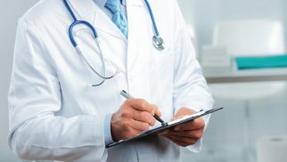 
Azərbaycanda həkimlərin maaşı artırıla bilər