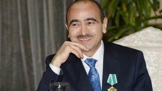 
Əli Həsənov Türkiyəyə köçüb? - Özü açıqladı