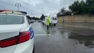 
Yağıntılı hava ilə bağlı sürücülərə MÜRACİƏT