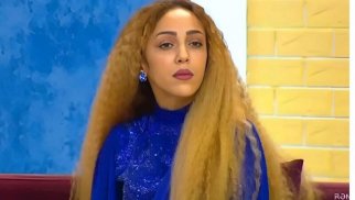 
Canlı efirdə gözlənilməz AN: Müğənni aparıcıya elçi düşdü - VİDEO