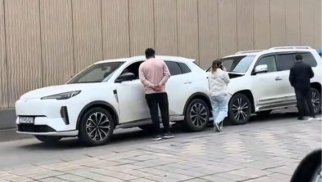 
Dərnəgül yolunda 4 avtomobil toqquşdu - VİDEO