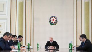 
Prezidentdən yeni icra başçılarına XƏBƏRDARLIQ: Əks təqdirdə lazımi ölçülər götürüləcək