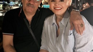 
"Ərimdən boşanmağa məcburam, mənə görə təzyiq edirlər" - FOTO