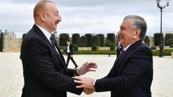 
İlham Əliyev Mirziyayevi təbrik etdi
